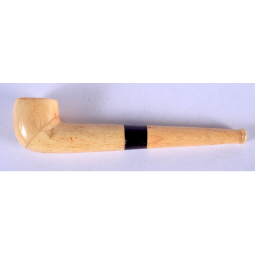 1392 - A VINTAGE BONE PIPE. 12 cm long.