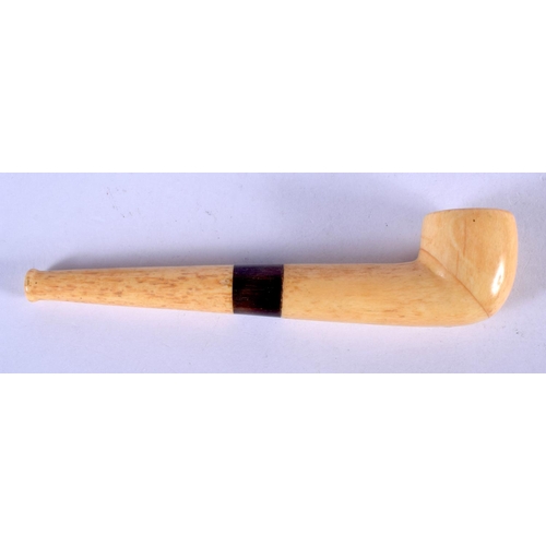 1392 - A VINTAGE BONE PIPE. 12 cm long.