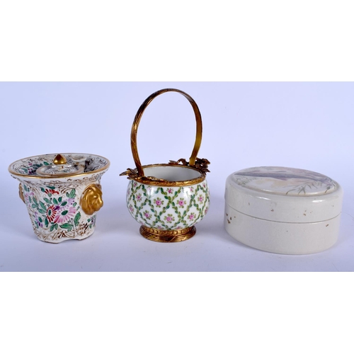 154 - A LATE 19TH CENTURY FRENCH SAMSONS OF PARIS PORCELAIN INKWELL together with a basket etc. (3)