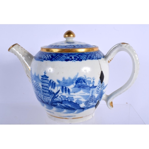 158 - A LATE 18TH CENTURY ENGLISH BLUE AND WHITE PORCELAIN TEAPOT painted with a Willow type pattern. Larg... 