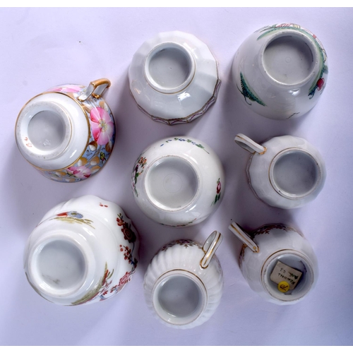 218 - A collection of 18th c. New Hall: Tea bowl and saucer with oriental figures pattern 20, a rare trio ... 