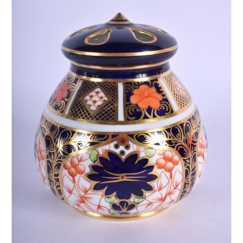 282 - Royal Crown Derby pot pourri vase and cover painted with imari pattern 1128, date code 1916.  10cm h... 