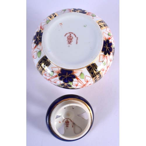 282 - Royal Crown Derby pot pourri vase and cover painted with imari pattern 1128, date code 1916.  10cm h... 