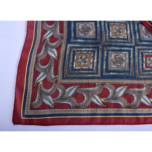 581 - A VINTAGE VERSACE TYPE SILK NECK CHIEF. 80 cm square.