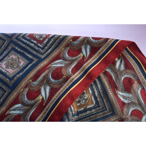 581 - A VINTAGE VERSACE TYPE SILK NECK CHIEF. 80 cm square.