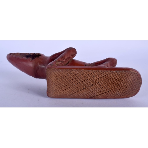 712 - A 19TH CENTURY TURKISH CARVED RED POTTERY CROCODILE BATH RASP. 18 cm x 6 cm.