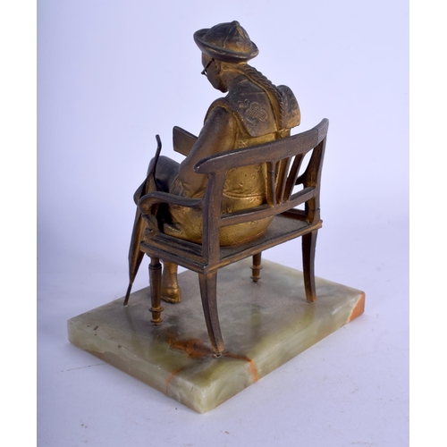 735 - AN ANTIQUE FRENCH BRONZE AND ONYX FIGURE En Lecture. 13 cm x 9 cm.