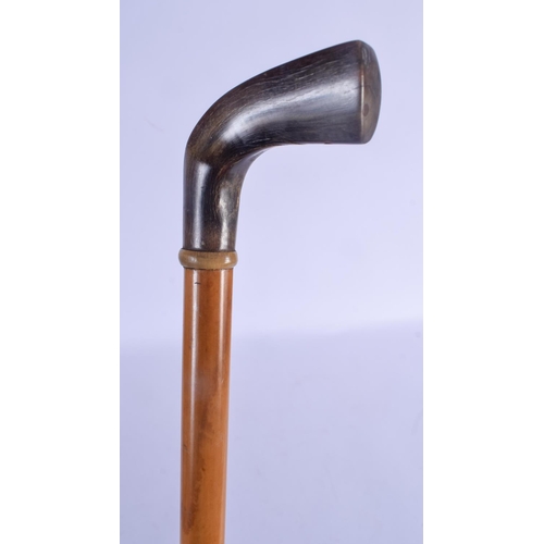 801 - A 19TH CENTURY CONTINENTAL CARVED RHINOCEROS HORN HANDLED SWAGGER STICK. 80 cm long.