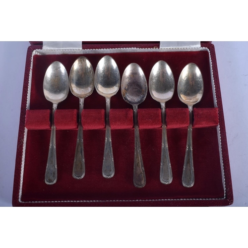 986 - FOUR CASED SILVER ITEMS Sheffield 1902, 1928, Birmingham 1959, Sheffield 1961. 220 grams overall. (q... 