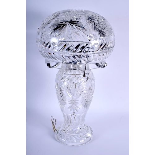 11 - A FINE ENGLISH CUT CRYSTAL MUSHROOM LAMP of floral form. 54 cm x 20 cm.