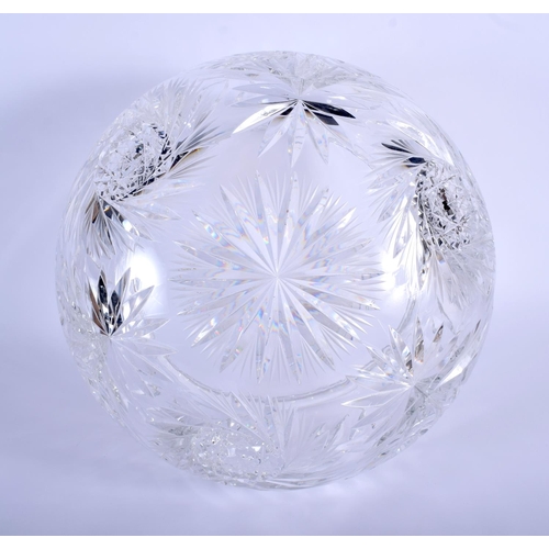 11 - A FINE ENGLISH CUT CRYSTAL MUSHROOM LAMP of floral form. 54 cm x 20 cm.