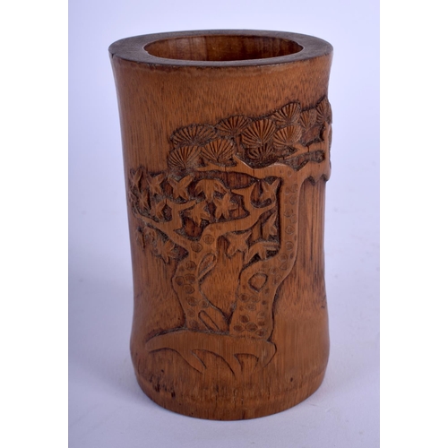 1535 - AN EARLY 20TH CENTURY CHINESE CARVED BAMBOO BITONG BRUSH POT late Qing/Republic. 10 cm high.