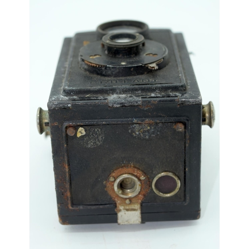 2529 - Three vintage cameras Ciro flex, Kodak and another (3).