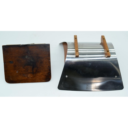 2542 - A stylish Swedish bowl together with a mahogany shelf. 26 x 12 cm (2)