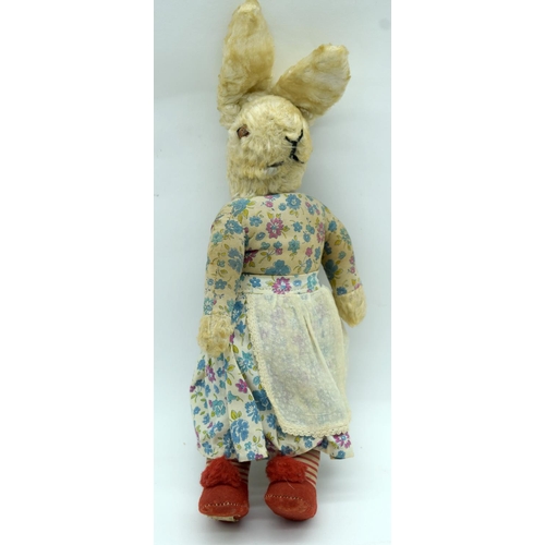 2543 - A collection of vintage soft toys and teddys Deans rag book, etc 34cm (4).