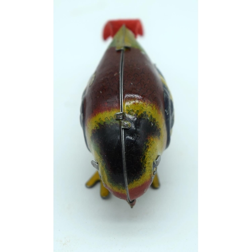 2546 - Three vintage clock work  tin birds 5cm (3).