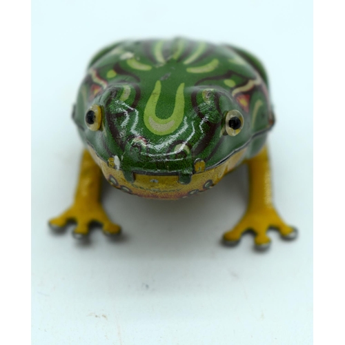 2546 - Three vintage clock work  tin birds 5cm (3).