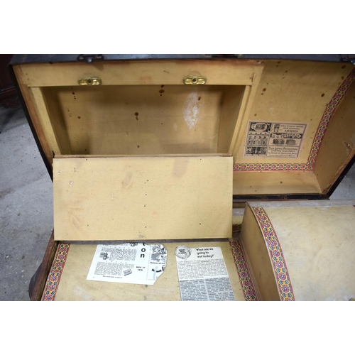 2578 - A RARE VINTAGE SCOTTISH CHELTHENAM TRUNK G G Peterkin of Aberdeen, with original interior. 72 cm x 4... 