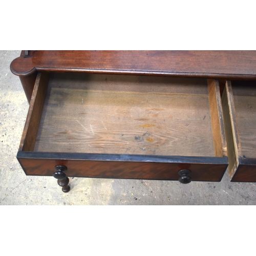 2581 - A GEORGE III MAHOGANY WRITING DESK upon slender legs. 105 cm x 65 cm.