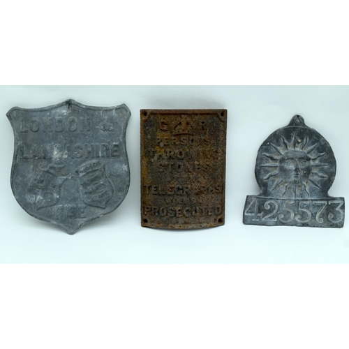 2533 - An antique London and Lancashire Fire Insurance lead plaque together with another lead plaque and  c... 