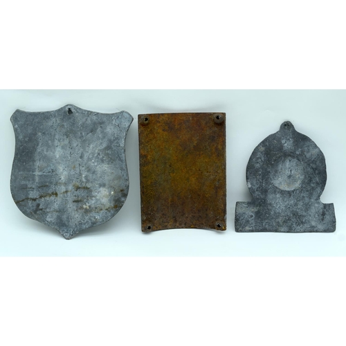 2533 - An antique London and Lancashire Fire Insurance lead plaque together with another lead plaque and  c... 