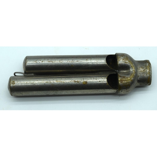 2537 - A vintage signalling lamp and a railway whistle 14cm (2)