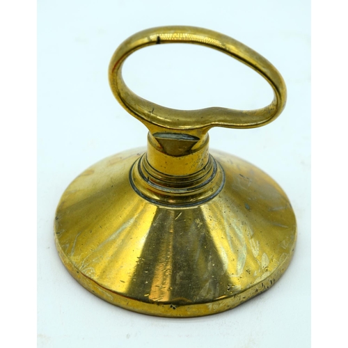 2541 - A miscellaneous collection including miniature copper kettle,bronze bell,bronze tray etc 14cm (7).