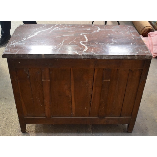 2587 - A LARGE 19TH CENTURY FRENCH KINGWOOD AND ORMOLU COMMODE with marble top and splayed feet. 102 cm x 8... 