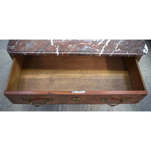 2587 - A LARGE 19TH CENTURY FRENCH KINGWOOD AND ORMOLU COMMODE with marble top and splayed feet. 102 cm x 8... 