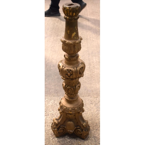 2590 - A 19TH CENTURY ITALIAN GILTWOOD STAND. 78 cm x 20 cm.