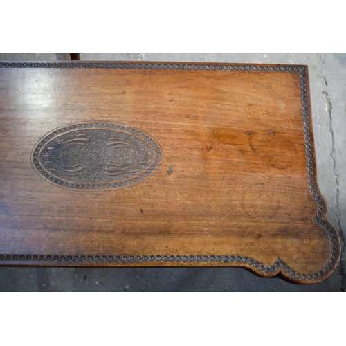 2609 - A RARE EARLY 19TH CENTURY ANGLO INDIAN COLONIAL CARD TABLE with folding top upon acanthus capped fin... 