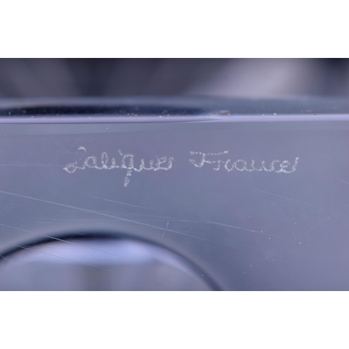 320 - A PAIR OF FRENCH LALIQUE GLASS BIRDS. 17 cm x 8 cm.