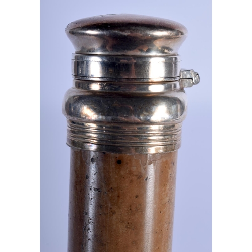 337 - AN ANTIQUE SILVER GILT RUM WALKING CANE. 90 cm long.