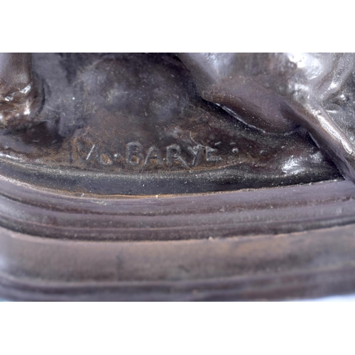 347 - A LARGE VINTAGE FRENCH BRONZE BUST OF A MALE modelled over hounds. 40 cm x 15 cm.