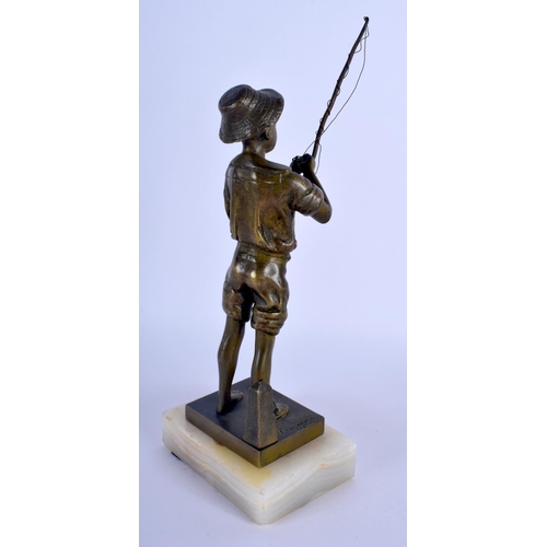 350 - European School (1920) Bronze, Fisherman. 30 cm high.
