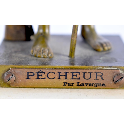 350 - European School (1920) Bronze, Fisherman. 30 cm high.