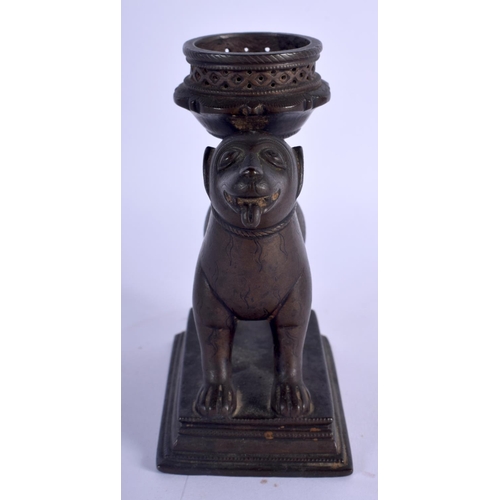 355 - A 17TH/18TH CENTURY CONTINENTAL AQUAMANILE TYPE BRONZE decorated with motifs. 10 cm x 12 cm.