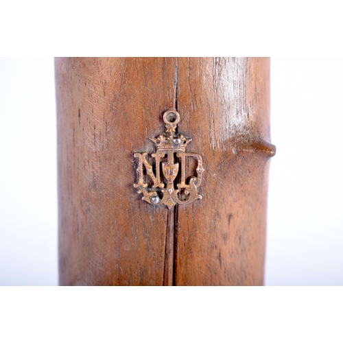 385 - AN ANTIQUE EUROPEAN CARVED WOOD AND SILVERED METAL CORPUS CHRISTI. 45 cm x 22 cm.