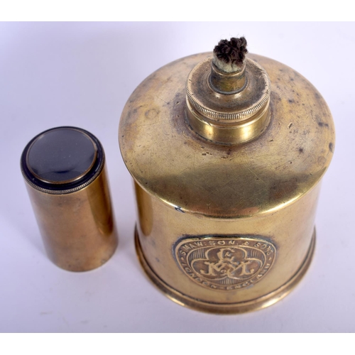 418 - A VINTAGE S MAW SON & SONS BRASS MAGNIFYING BRASS LAMP. 11.5 cm high.