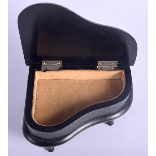 443 - A GEORGE III COUNTRY HOUSE BLACK LACQUER FAN decorated with Chinese figures, together with a painted... 