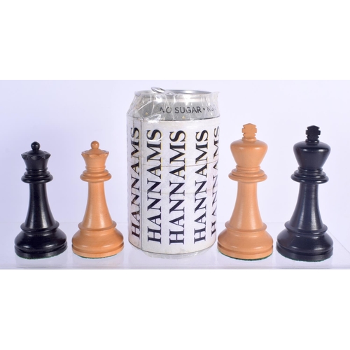 475 - AN ANTIQUE BOXWOOD AND EBONY CHESS SET within a fitted case. Largest 8.25 cm high. (qty)