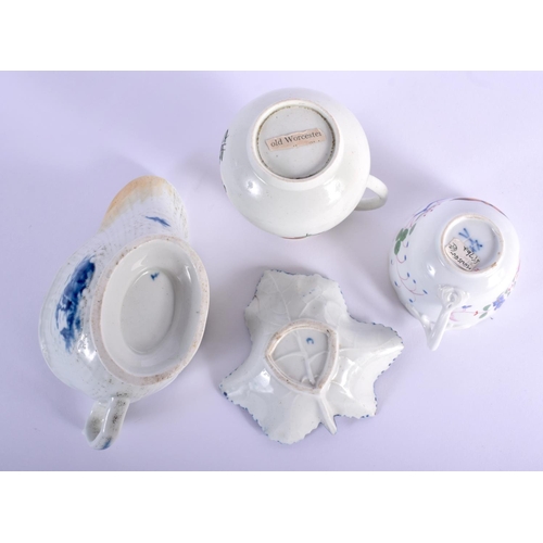 7 - AN 18TH CENTURY WORCESTER SPARROW BEAK JUG together a Worcester cream boat etc. Largest 13 cm wide. ... 