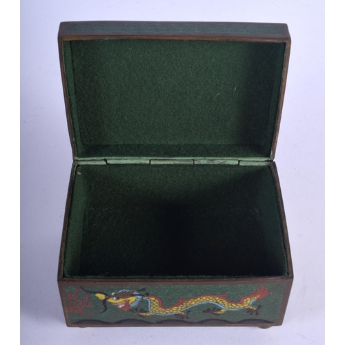 1018 - AN EARLY 20TH CENTURY CHINESE CLOISONNE ENAMEL DRAGON BOX AND COVER Late Qing/Republic. 552 grams. 1... 