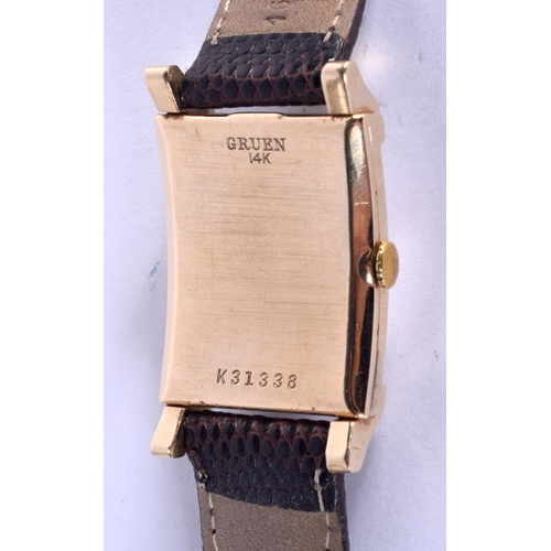 1151 - A 14CT GOLD GRUEN CURVEX WRISTWATCH.  Stamped 14K, Serial No K31338, dial 2.4cm (inc crown), weight ... 