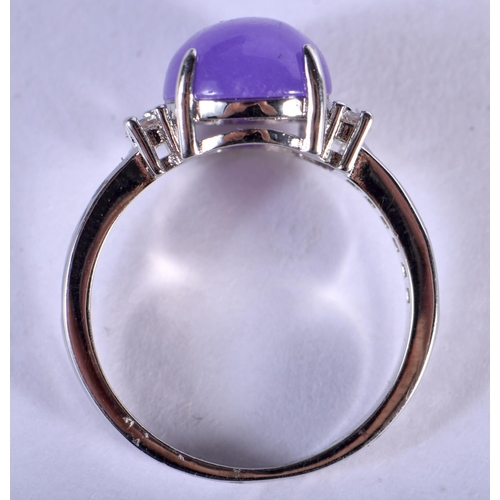 1155 - A GEM SET RING.  Size P/Q, weight 3.8g