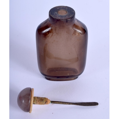 319 - A 19TH CENTURY CHINESE CARVED ROCK CRYSTAL SNUFF BOTTLE AND STOPPER Qing, of plain form with arched ... 