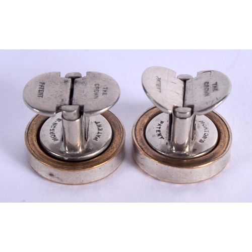 375 - A PAIR OF VINTAGE MASONIC CUFFLINKS. 10 grams. 1.5 cm wide.