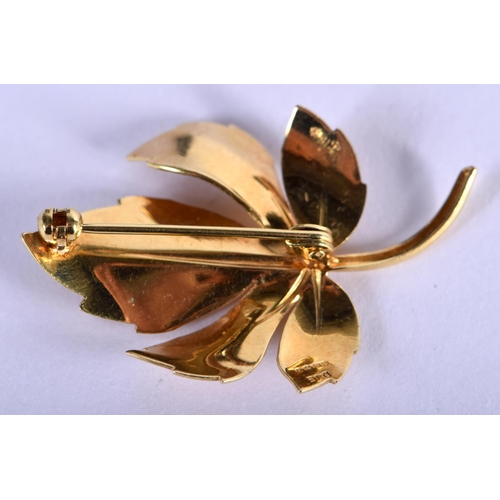 771 - A 9CT GOLD BROOCH. 3 GRAMS. 3.5 cm x 2.5 cm.