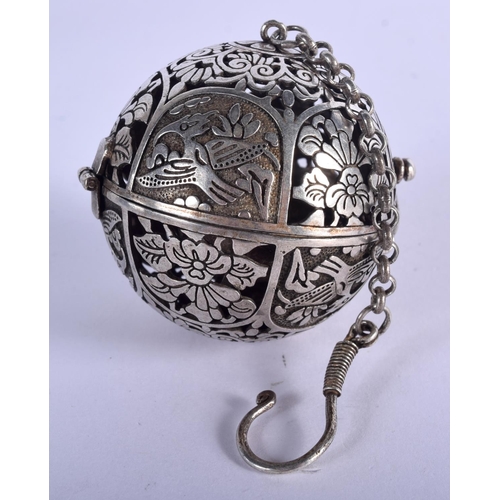 783 - A CHINESE WHITE METAL CENSER 20th Century. 75 GRAMS. 5.25 cm diameter.