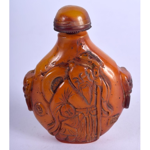 785 - A CHINESE AMBER TYPE SNUFF BOTTLE 20th Century. 52 grams. 7 cm x 5.25 cm.